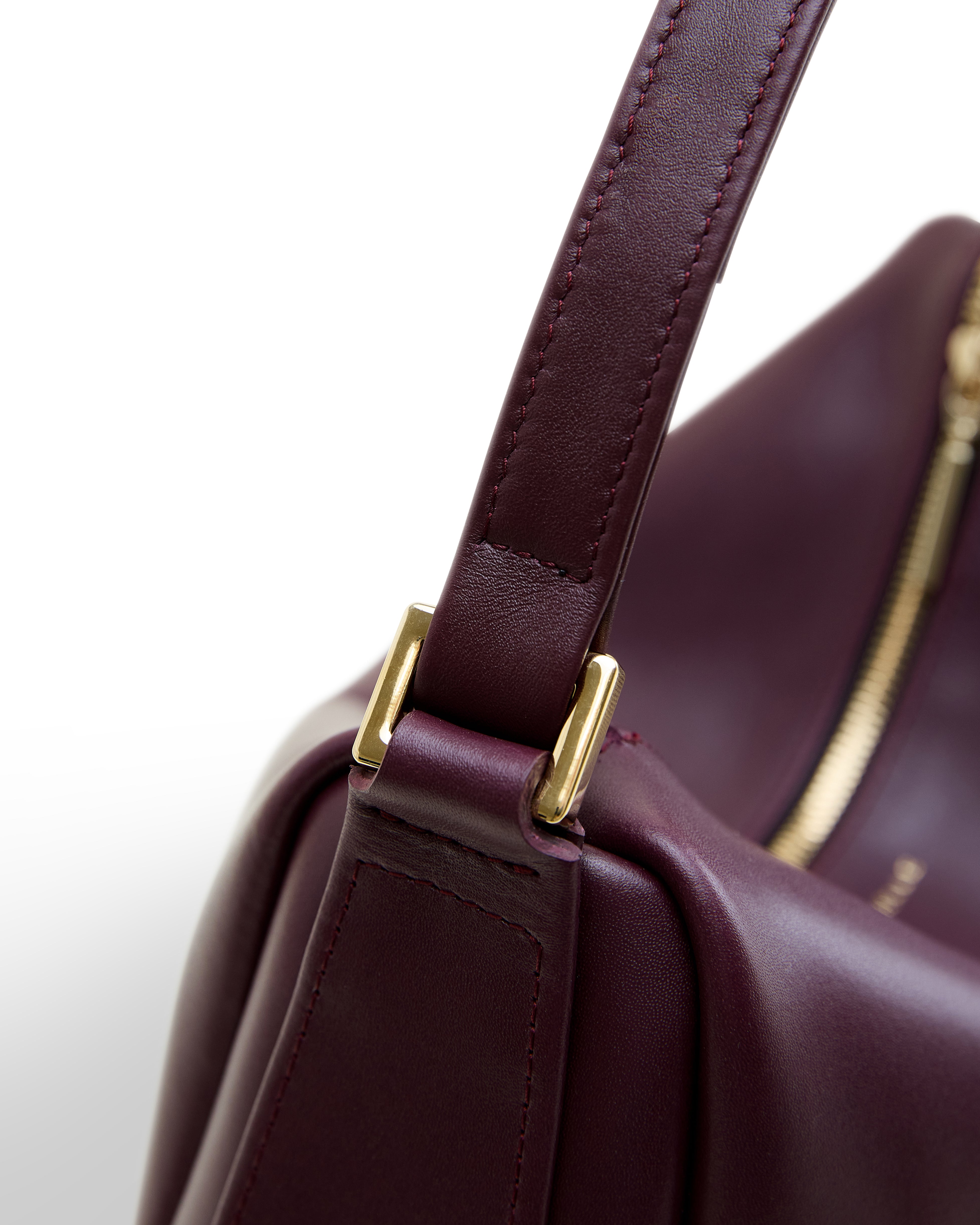 Britni Bag in milchiger Farbe